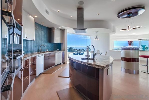 Dining room, Interior, Kitchen, Pendant Lights, Recessed Lighting, Stainless Steel Appliances, Water