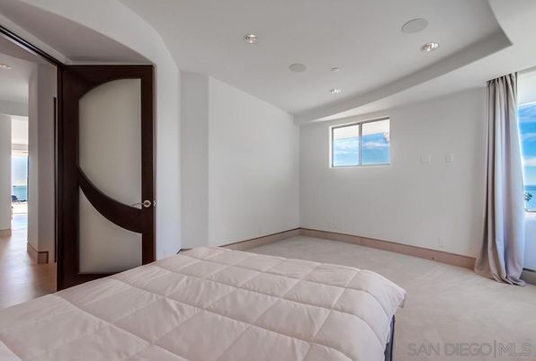 Bedroom, Interior, Recessed Lighting, Water