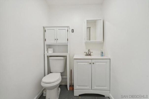 Bathroom, Interior