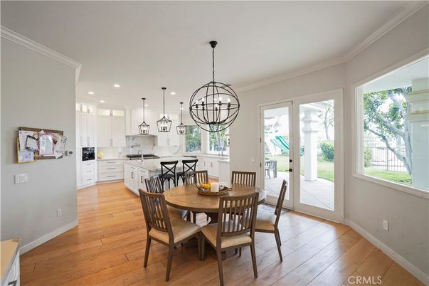 Chandelier, Dining room, Interior, Kitchen, Pendant Lights, Recessed Lighting, Wood Texture Flooring