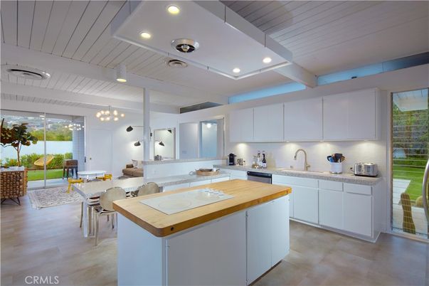 Dining room, Interior, Kitchen, Recessed Lighting, Wood Texture Flooring