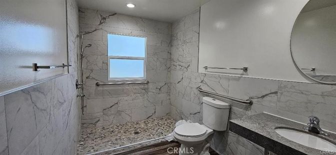 Bathroom, Interior, Marble Walls, Recessed Lighting