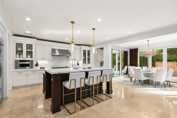 Chandelier, Dining room, Interior, Kitchen, Pendant Lights, Recessed Lighting, Stainless Steel Appliances