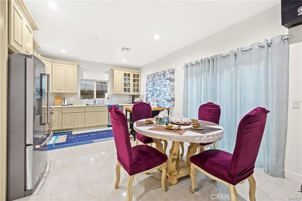 Dining room, Interior, Kitchen, Recessed Lighting
