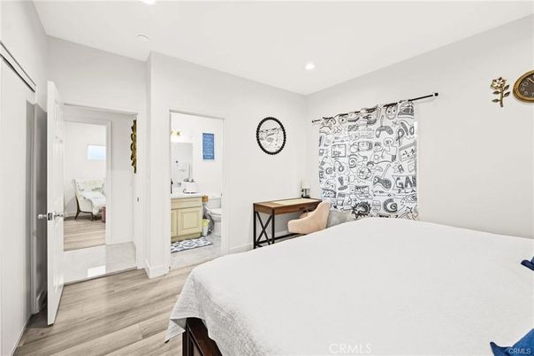 Bathroom, Bedroom, Interior, Recessed Lighting, Wood Texture Flooring