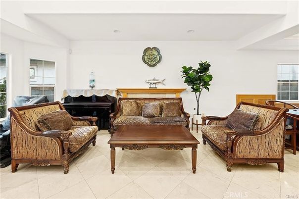 Interior, Living room, Piano
