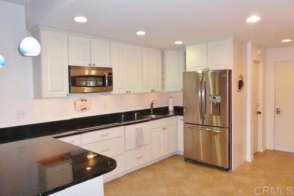 Interior, Kitchen, Pendant Lights, Recessed Lighting