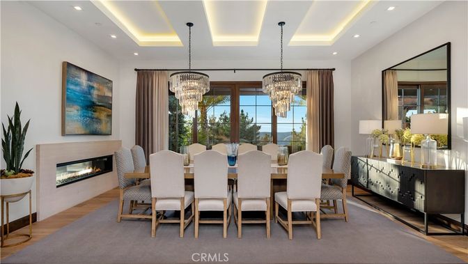 Chandelier, Dining room, Fireplace, Interior, Recessed Lighting, Wood Texture Flooring