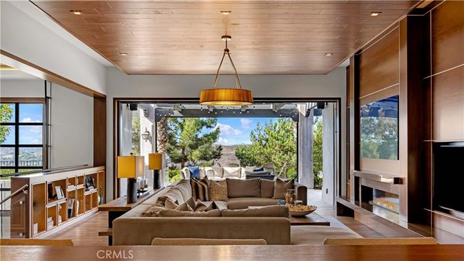 Interior, Living room, Pendant Lights, Recessed Lighting, Wooden Ceilings, Wood Texture Flooring