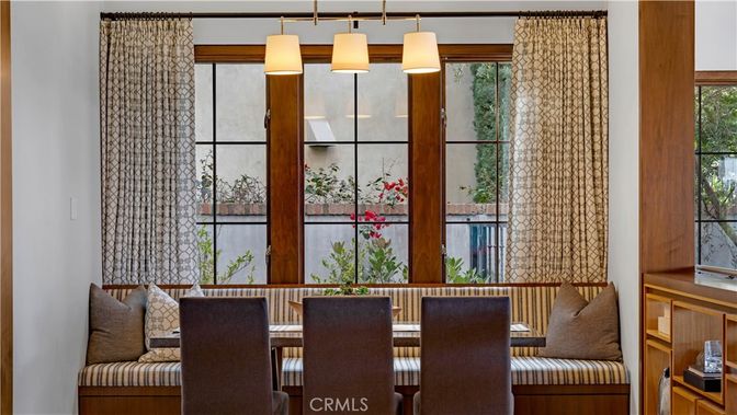 Dining room, Interior, Pendant Lights