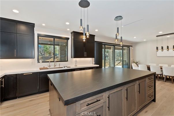 Dining room, Interior, Kitchen, Pendant Lights, Recessed Lighting, Wood Texture Flooring