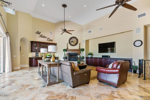 Fireplace, Interior, Living room, Recessed Lighting