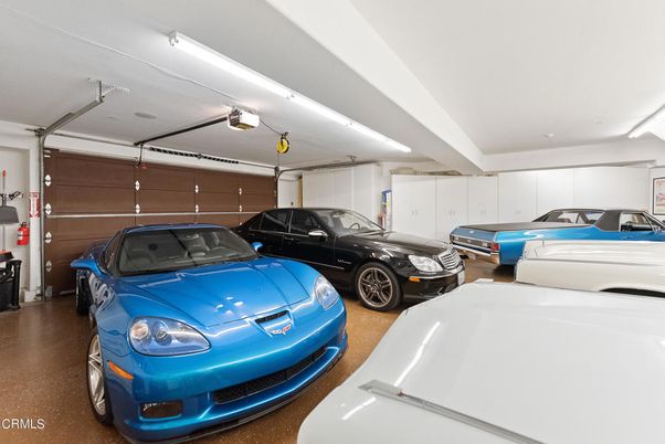 Garage, Interior