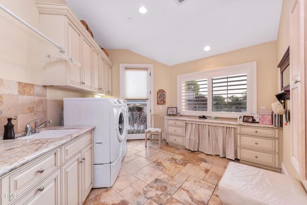Interior, Recessed Lighting, Washer