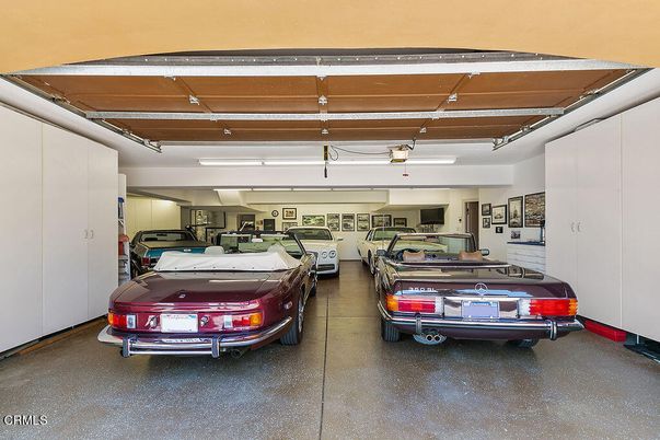 Garage, Interior