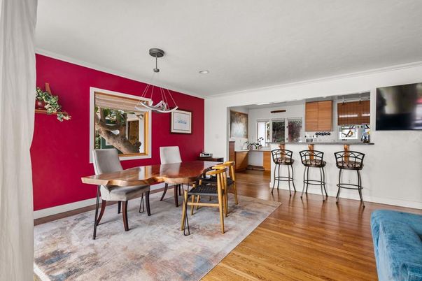 Dining room, Interior, Pendant Lights, Recessed Lighting, Wood Texture Flooring