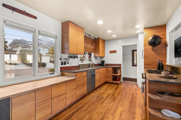 Interior, Kitchen, Recessed Lighting, Wood Texture Flooring
