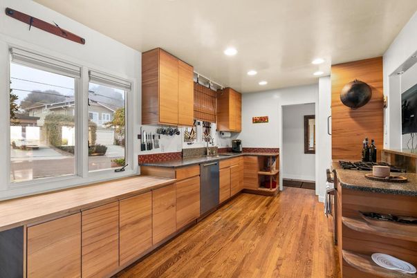 Interior, Kitchen, Recessed Lighting, Wood Texture Flooring