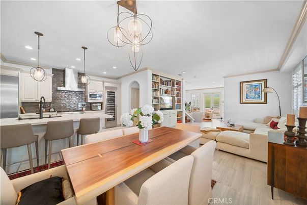 Dining room, Interior, Kitchen, Living room, Pendant Lights, Recessed Lighting, Stainless Steel Appliances, Wood Texture Flooring