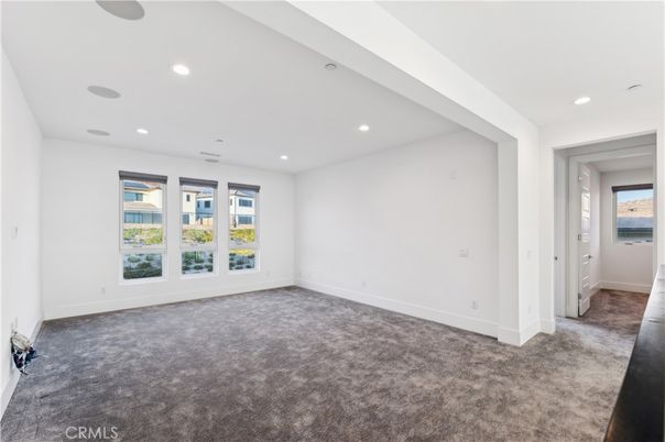 Empty room, Interior, Recessed Lighting