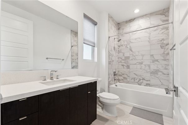 Bathroom, Interior, Marble Walls, Recessed Lighting