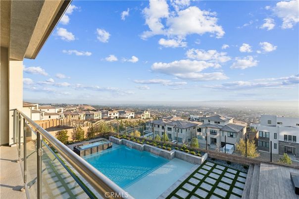 Exterior, Pool, Other
