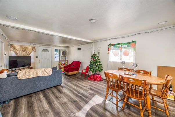 Dining room, Interior, Living room, Recessed Lighting, Wood Texture Flooring
