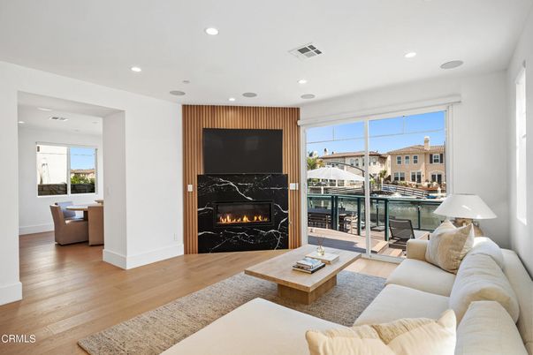 Fireplace, Interior, Living room, Recessed Lighting, Wood Texture Flooring