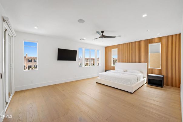 Bedroom, Interior, Recessed Lighting, Wood Texture Flooring