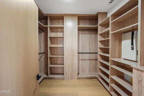 Interior, Walk-in Closets, Wood Texture Flooring