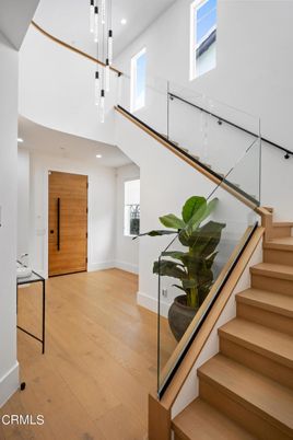 Interior, Pendant Lights, Recessed Lighting, Wood Texture Flooring