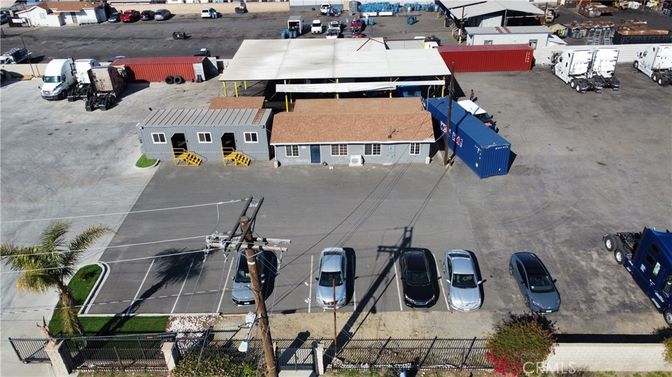 Exterior, Drone