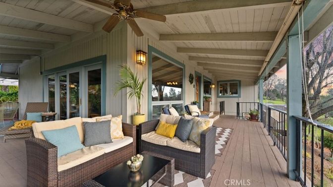 Exterior, Wood Texture Flooring
