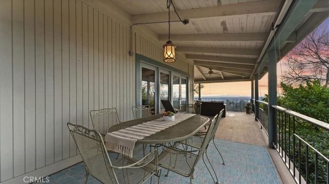 Exterior, Pendant Lights