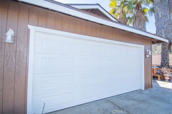 Detached Garage, Exterior