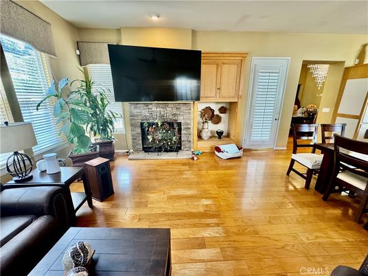 Dining room, Fireplace, Interior, Recessed Lighting, Wood Texture Flooring
