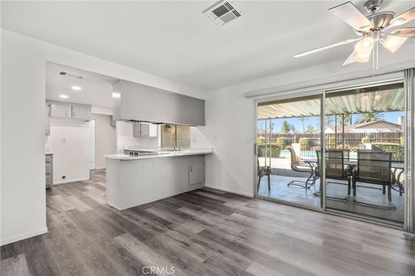 Dining room, Interior, Kitchen, Recessed Lighting, Wood Texture Flooring