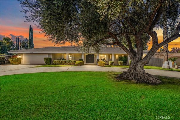 Attached, Backyard, Exterior, Facade, Ranch