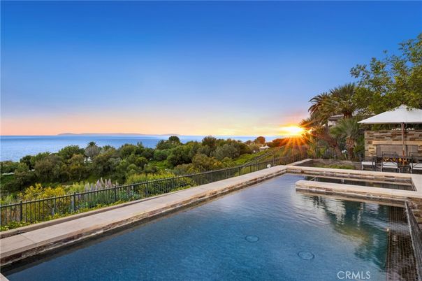 Exterior, Pool, Water