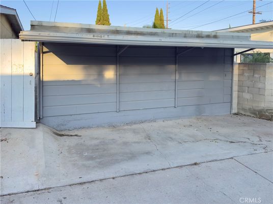 Detached Garage, Exterior