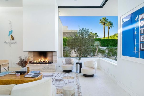 Fireplace, Interior, Living room