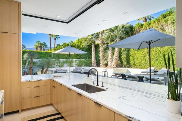 Exterior, Recessed Lighting