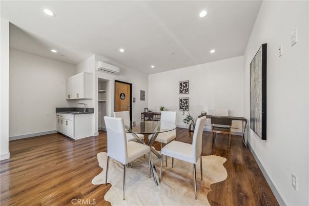 Dining room, Interior, Kitchen, Recessed Lighting, Wood Texture Flooring