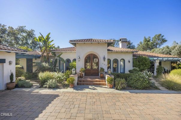 Exterior, Facade, Spanish Mediterranean