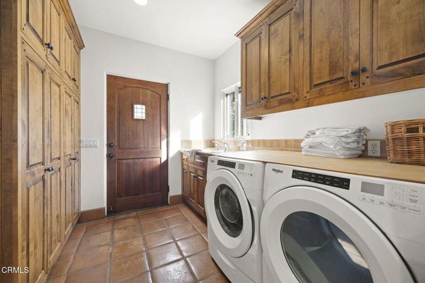 Interior, Recessed Lighting, Washer