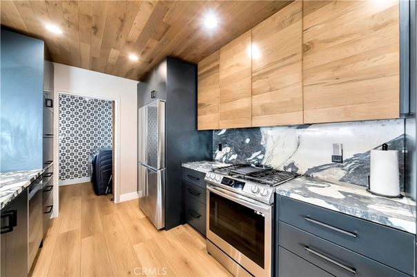 Interior, Kitchen, Recessed Lighting, Stainless Steel Appliances, Wooden Ceilings, Wood Texture Flooring