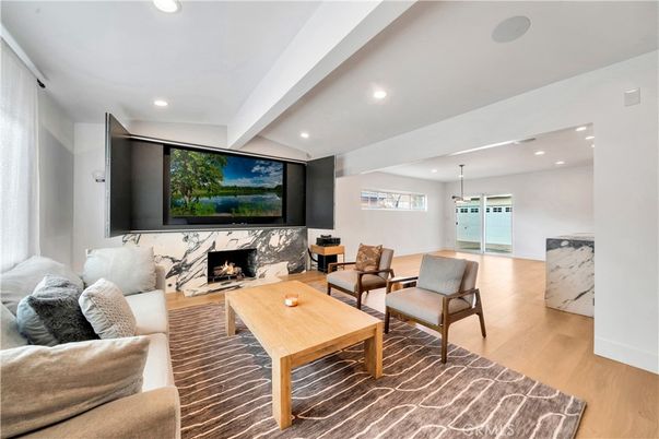 Fireplace, Interior, Living room, Pendant Lights, Recessed Lighting, Wood Texture Flooring