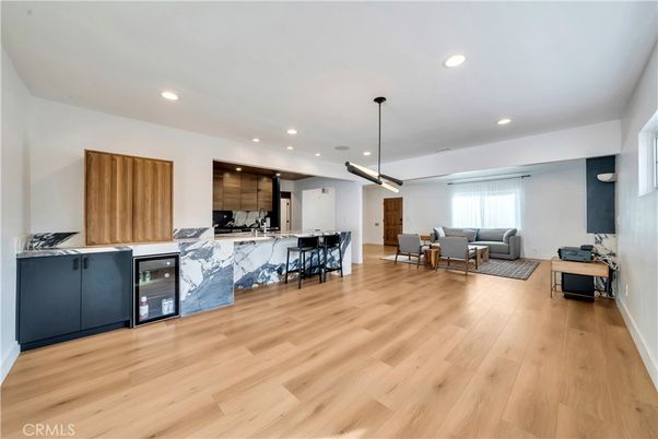 Interior, Kitchen, Living room, Pendant Lights, Recessed Lighting, Wood Texture Flooring