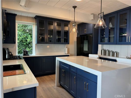 Interior, Kitchen, Pendant Lights, Wood Texture Flooring