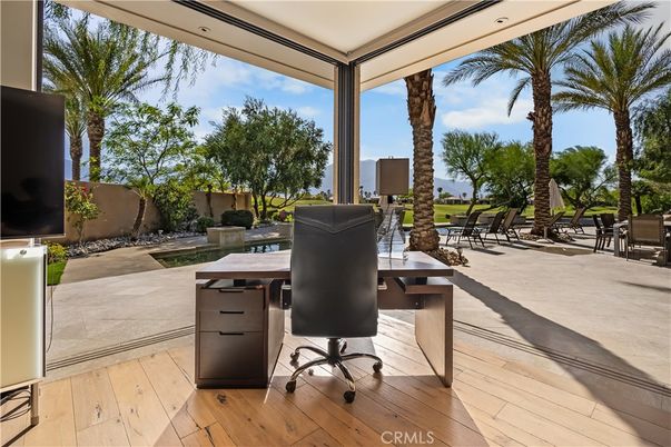 Exterior, Home Office